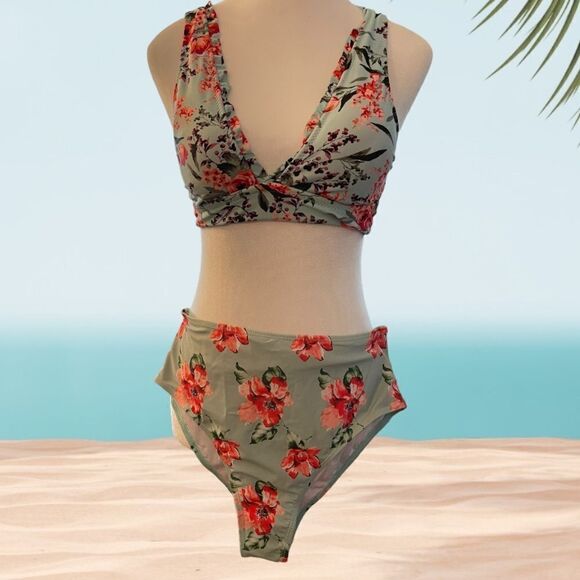 MOSSIMO BIKINI TOP IN GREEN WITH PINK FLOWERS, Small - Picture 4 of 5